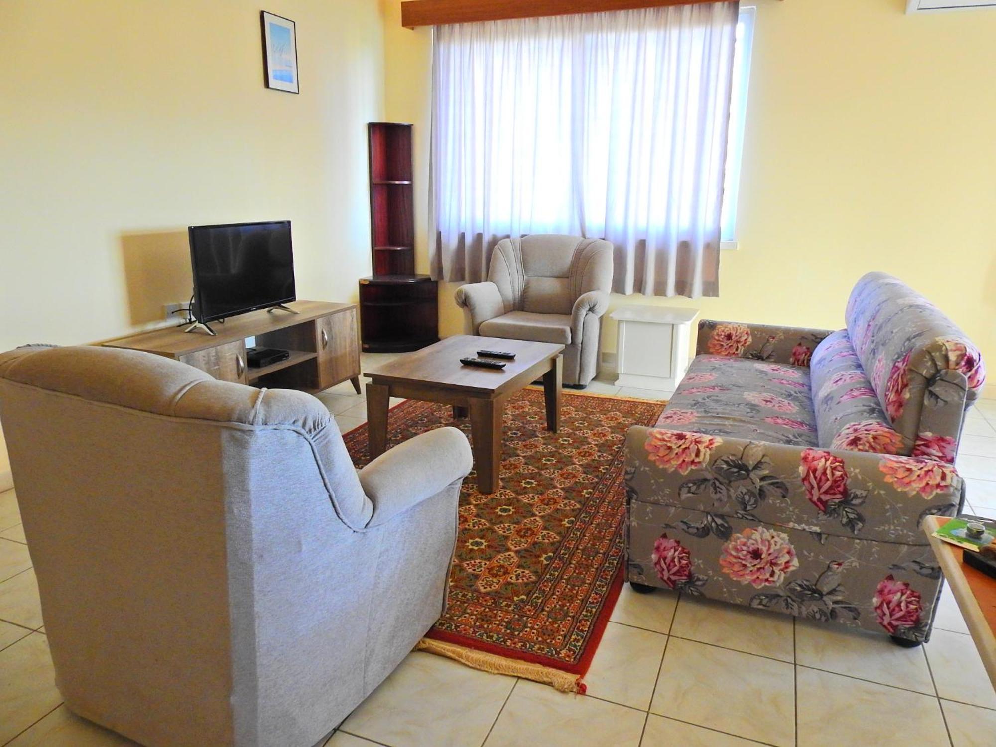 Ertunalp Apartment Famagusta  Esterno foto