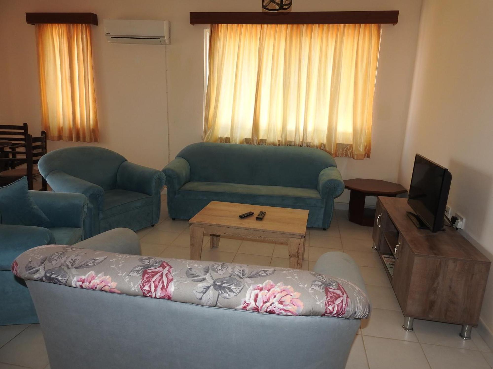Ertunalp Apartment Famagusta  Esterno foto