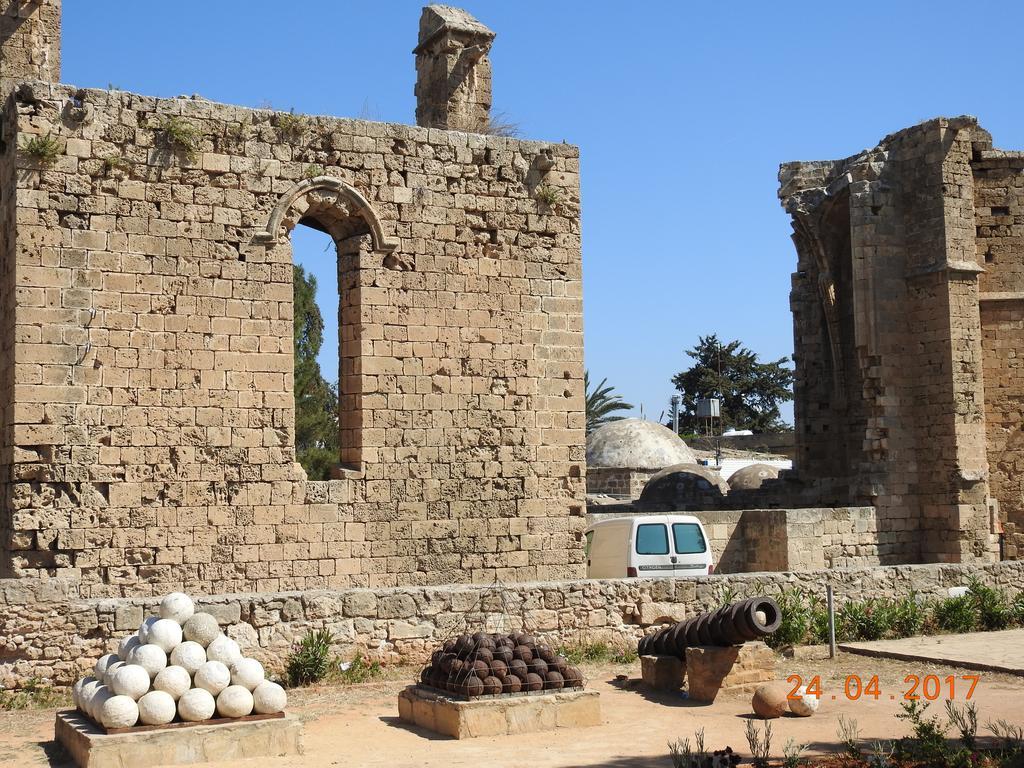 Ertunalp Apartment Famagusta  Esterno foto